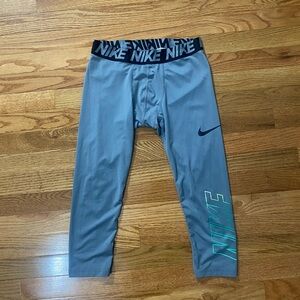 Nike Dri Fit Boys X Large Gray 3/4 Length Base Layer Training Tights  856121-065